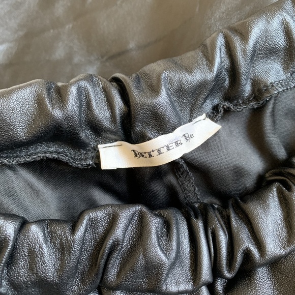 SOLD⚡️faux leather joggers pants elastic waist - Picture 7 of 8